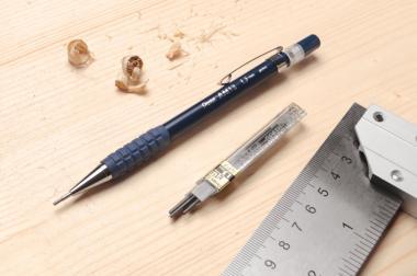 Pentel nyomósirón 1,3 mm HB - kék